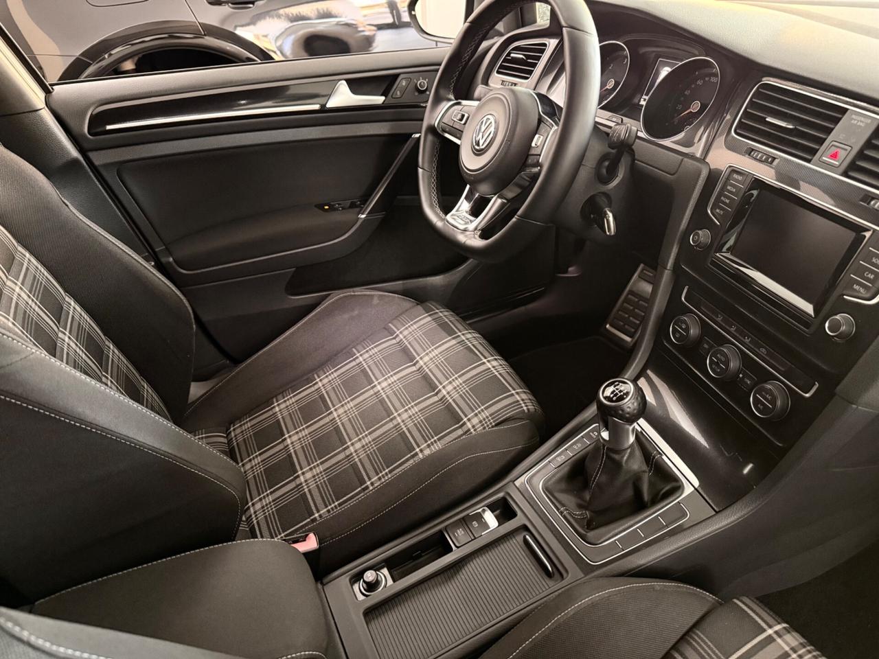 Volkswagen Golf GTD 2.0 TDI 5p. 184 cv