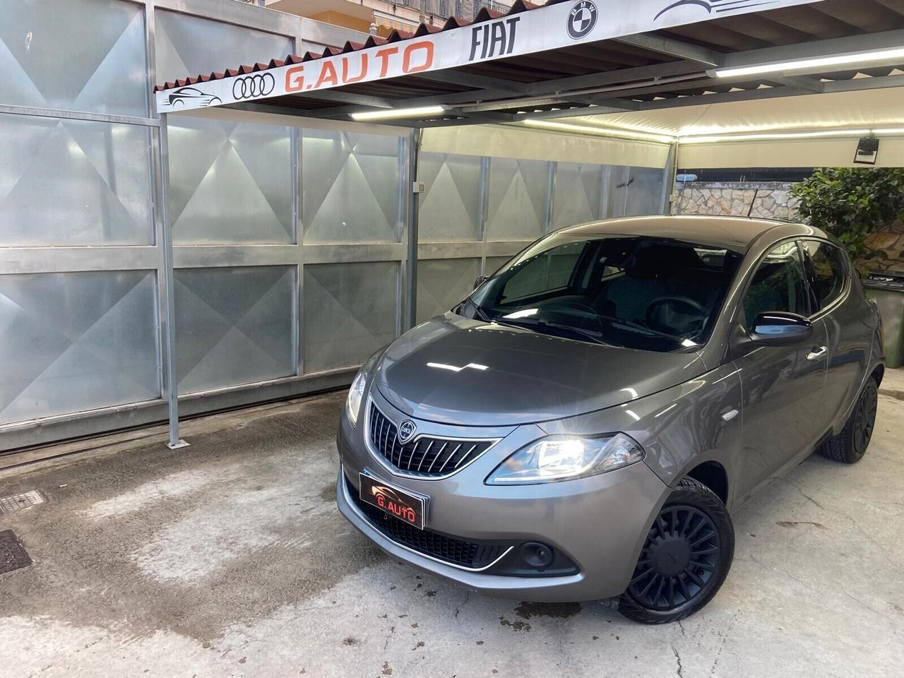 Lancia Ypsilon 1.0 FireFly 5 porte S&S Hybrid Gold