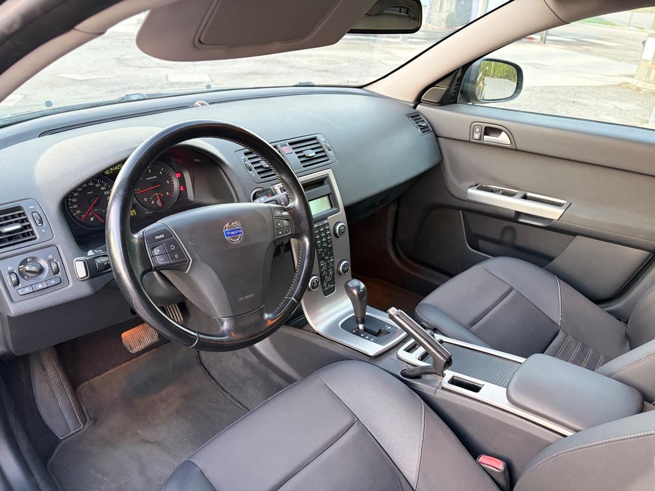 Volvo V50 2.0 Diesel 2010 automatico R-Design