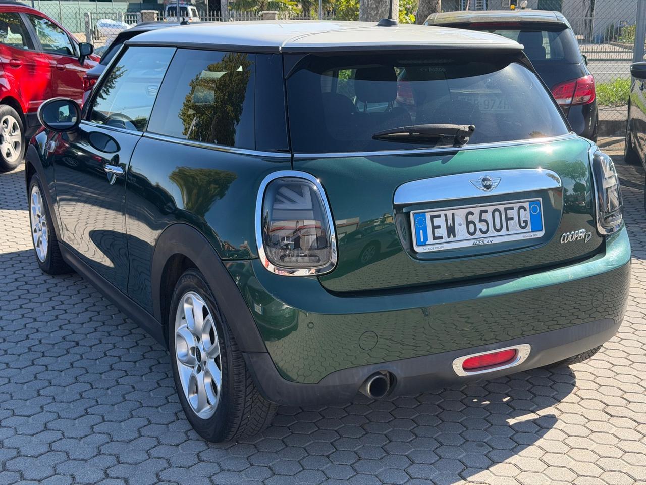 Mini Cooper D IV 2014 1.5 3p