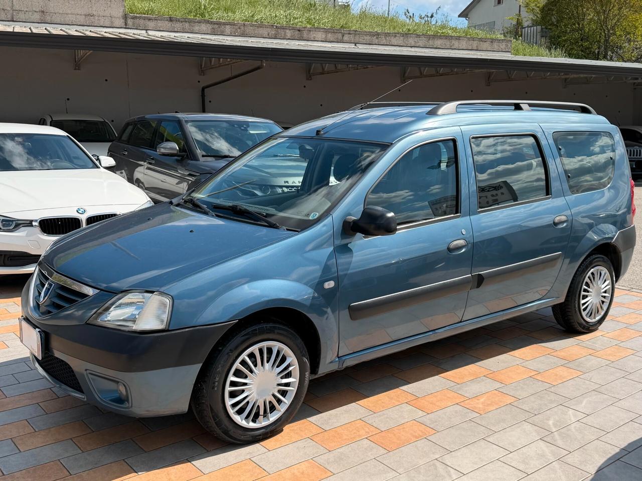 Dacia Logan MCV 1.5 DCI 85 cv. LAUREATE (7 posti)
