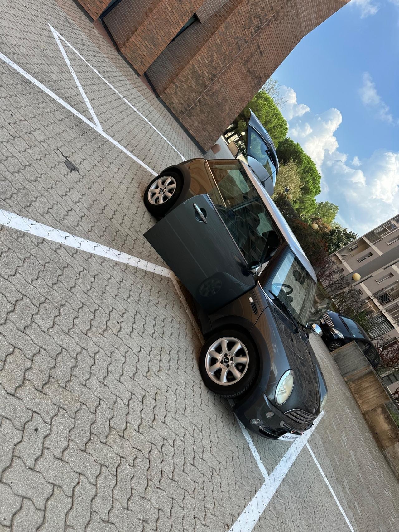 Mini 1.6 16V One Park Lane