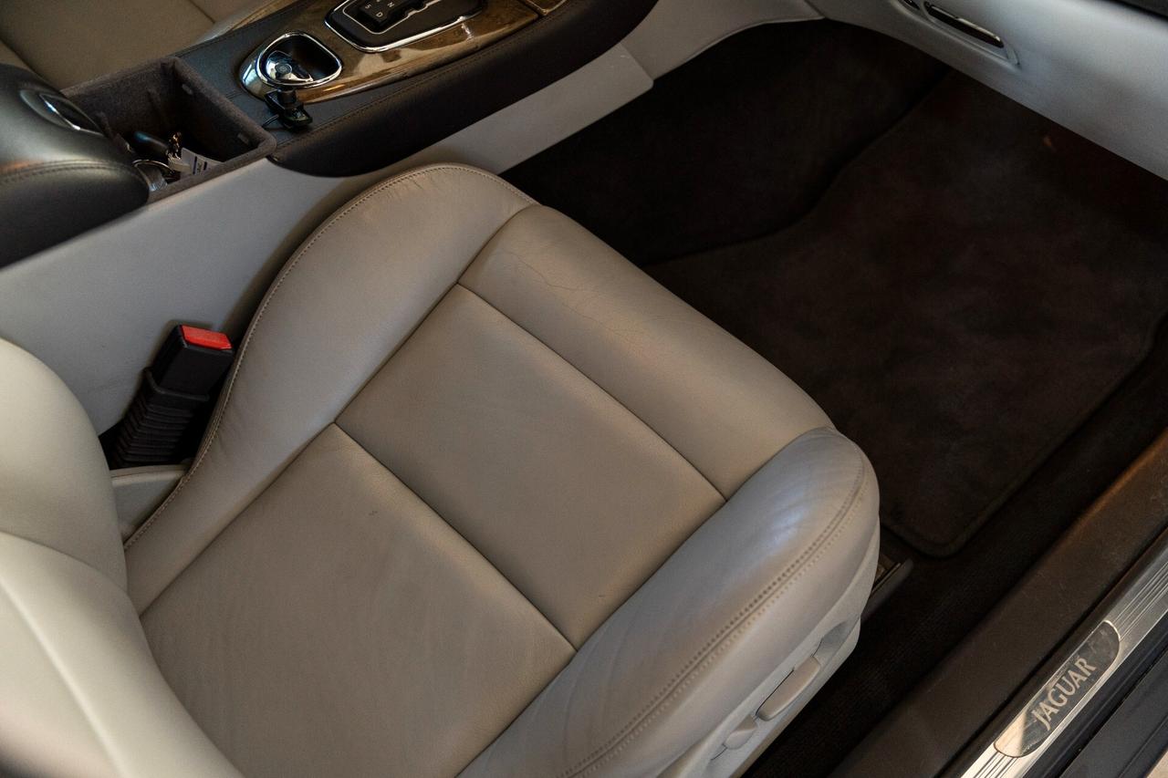 Jaguar S-Type (X202) 4.2 V8 32V cat R