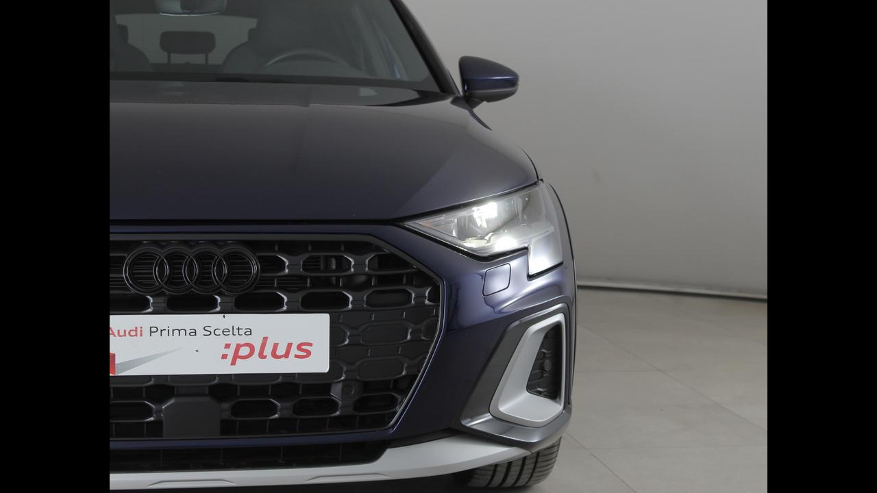 AUDI A3 IV 2024 allstreet - A3 allstreet 35 2.0 tdi Business s-tronic