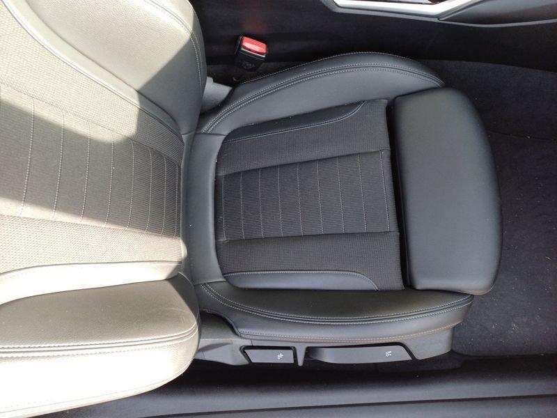 BMW Serie 4 Coupé 420d 48V xDrive Coupé Sport