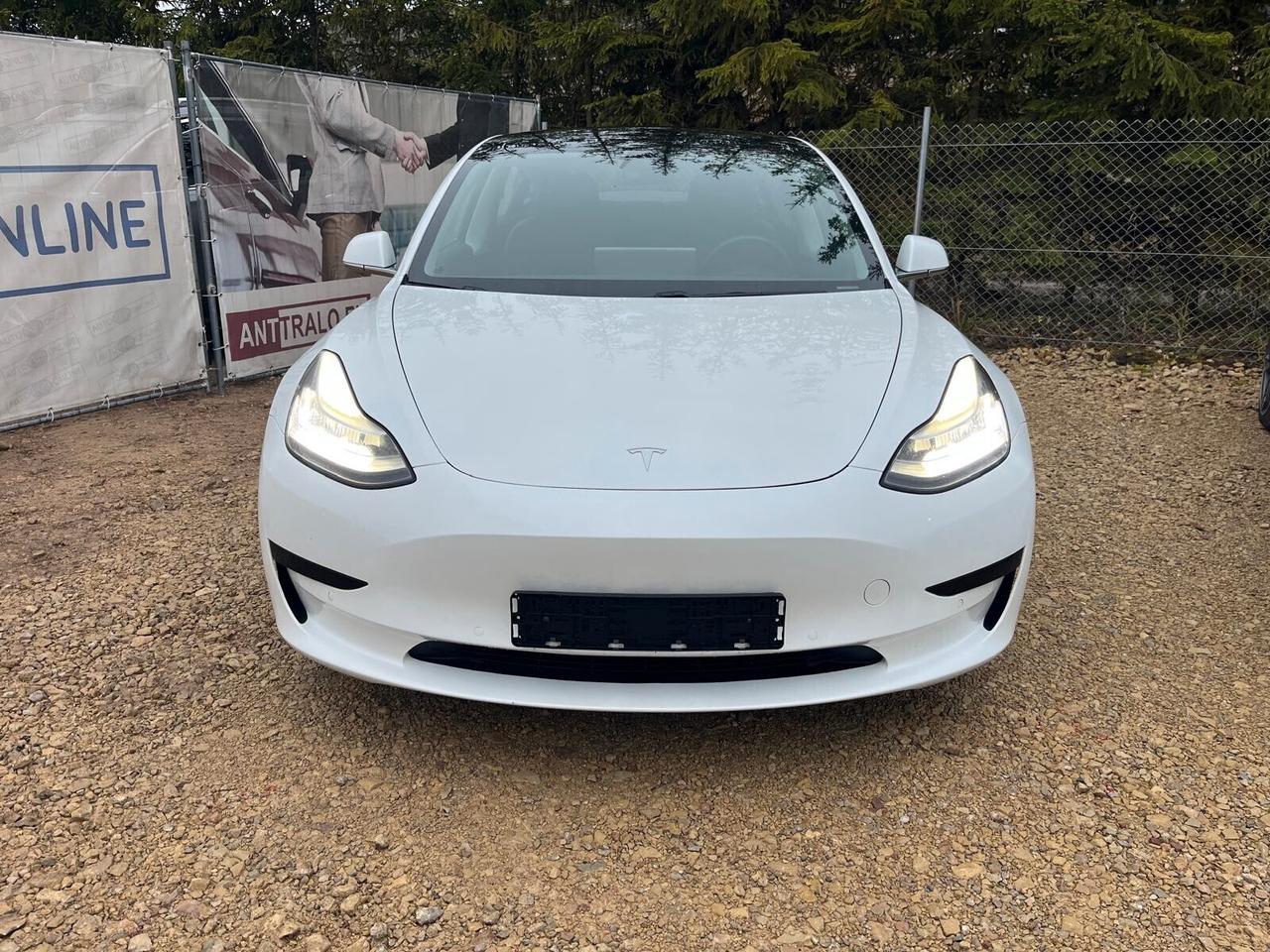 Tesla Model 3 Standard RWD Plus