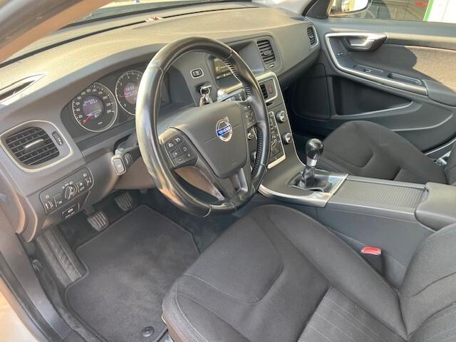 Volvo V60 I 2010 1.6 d2 (drive) Momentum