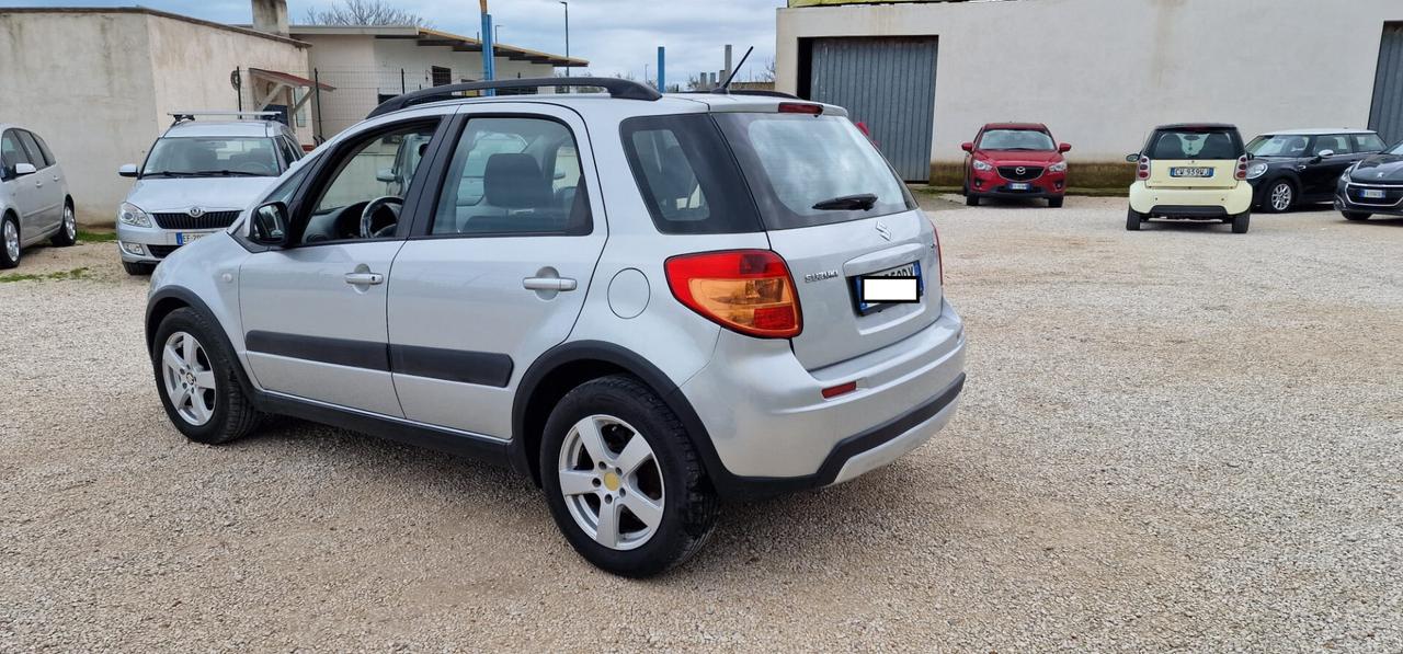 Suzuki SX4 1.6 16V Outdoor Line GLX 2010