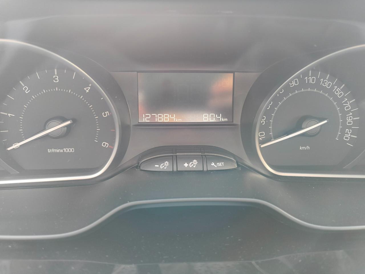 Peugeot 208 1.4 BlueHDI 75cv Euro 6