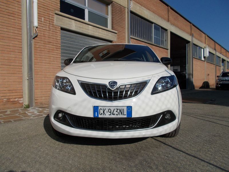 Lancia Ypsilon 1.0 FireFly 5 porte S&amp;S Hybrid Gold 338.7575187 MASSARI MARCO