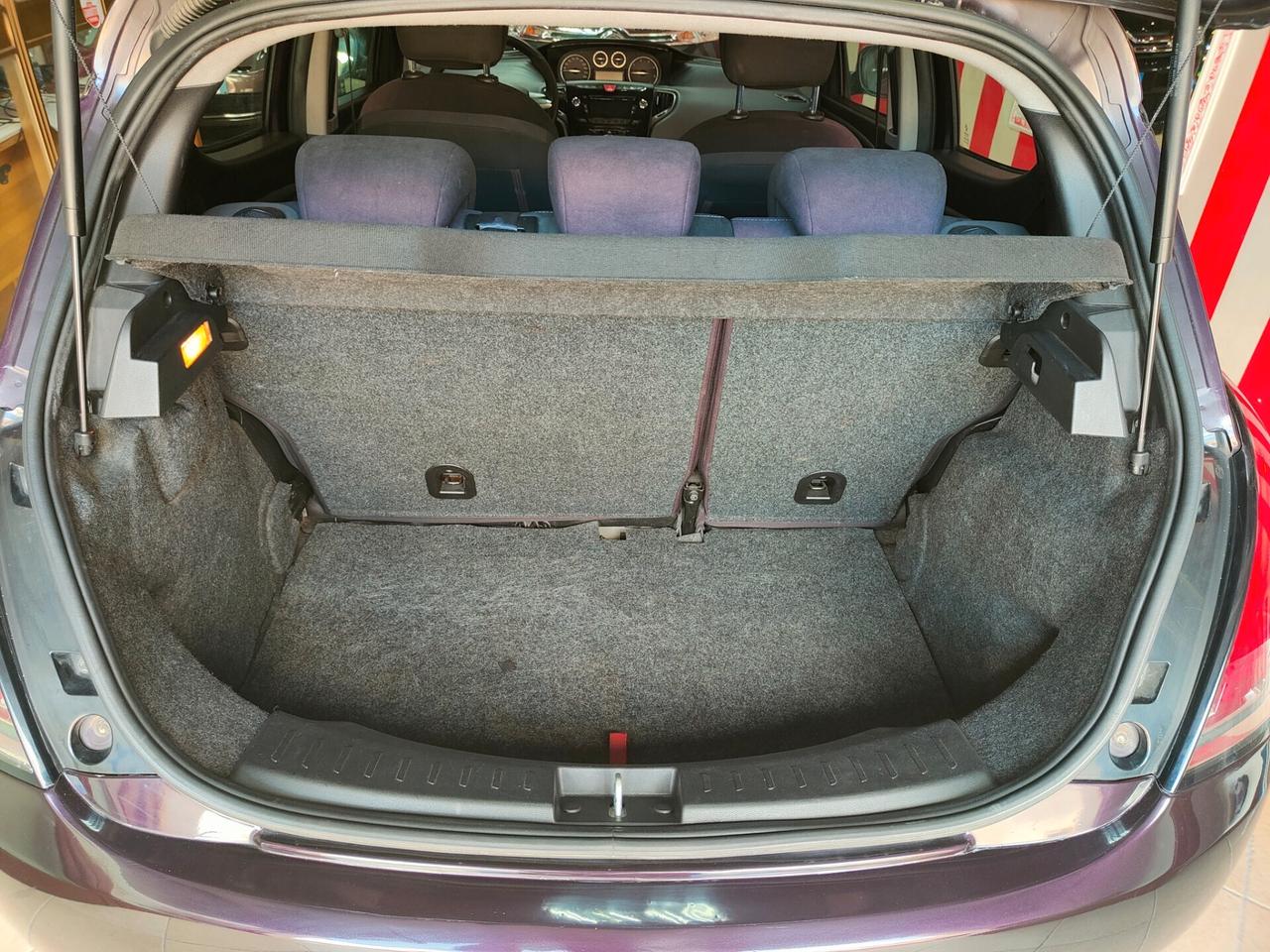 Lancia Ypsilon 1.3 MJT 16V 95 CV 5 porte S&S Silver