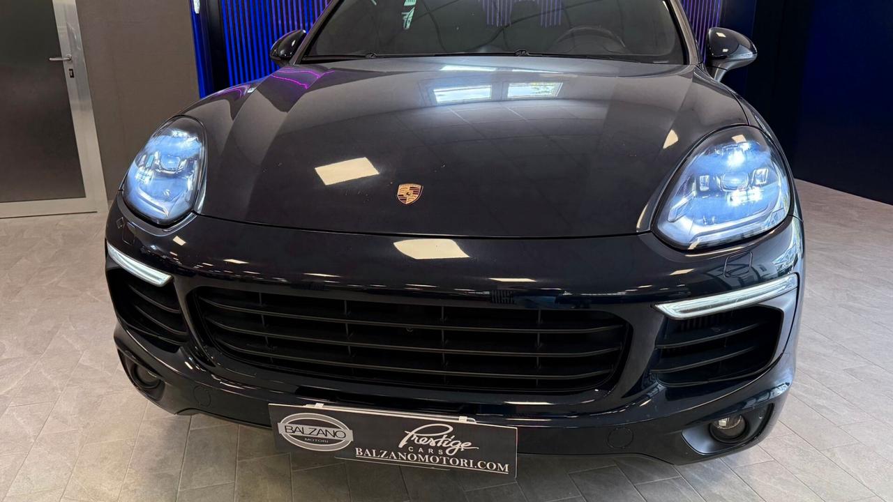 PORSCHE CAYENNE 3.0 DIESEL 2016 PLATINUM EDITION