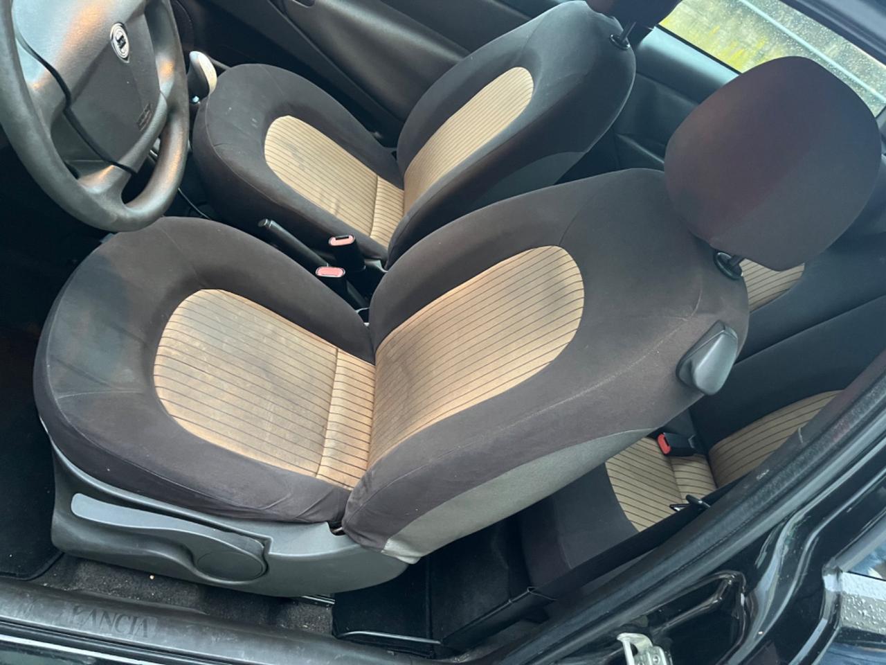 Lancia Ypsilon 1.2 benzina 2007 145.000 km neopatentati