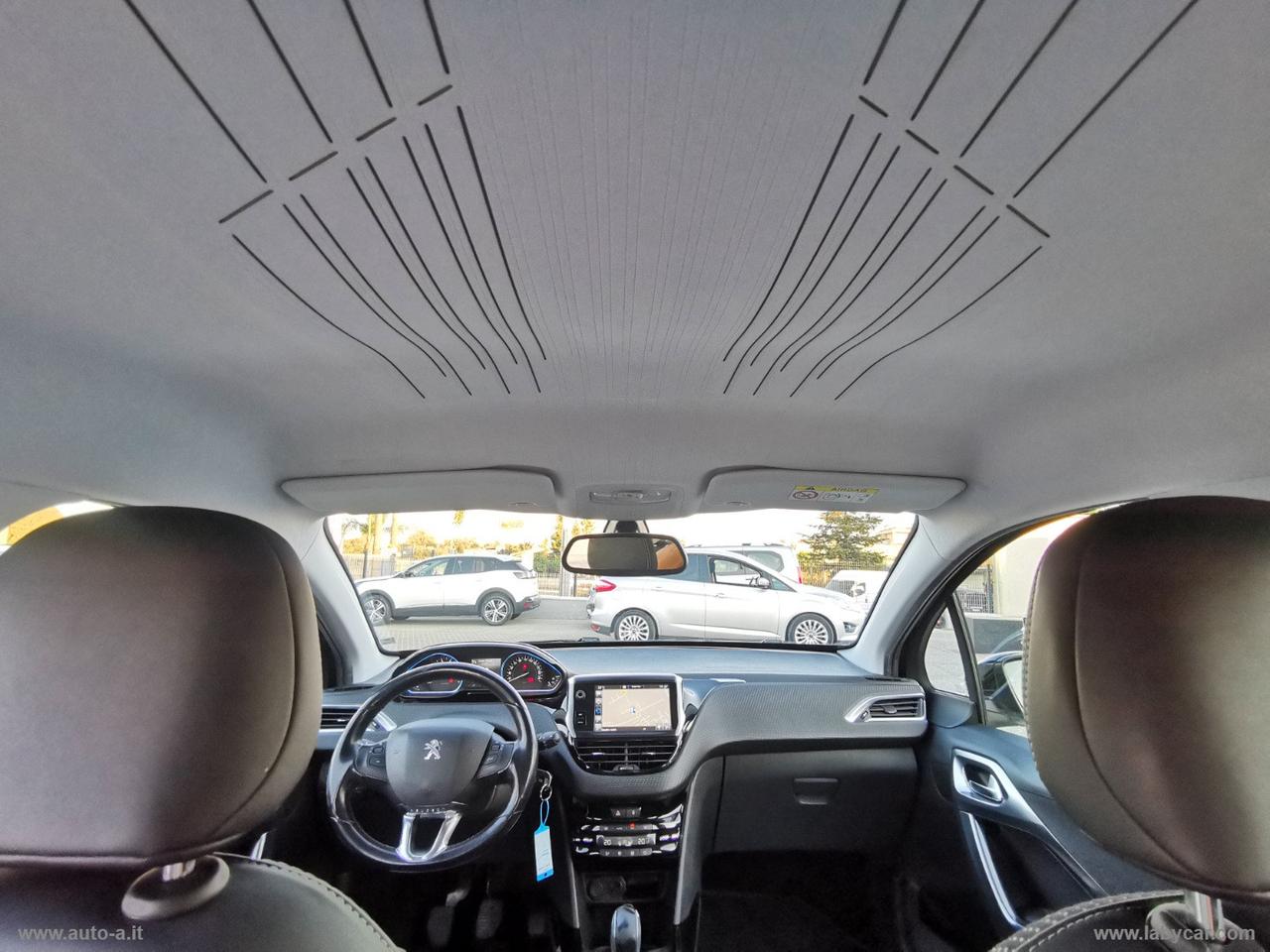 PEUGEOT 2008 PureTech 82 Allure
