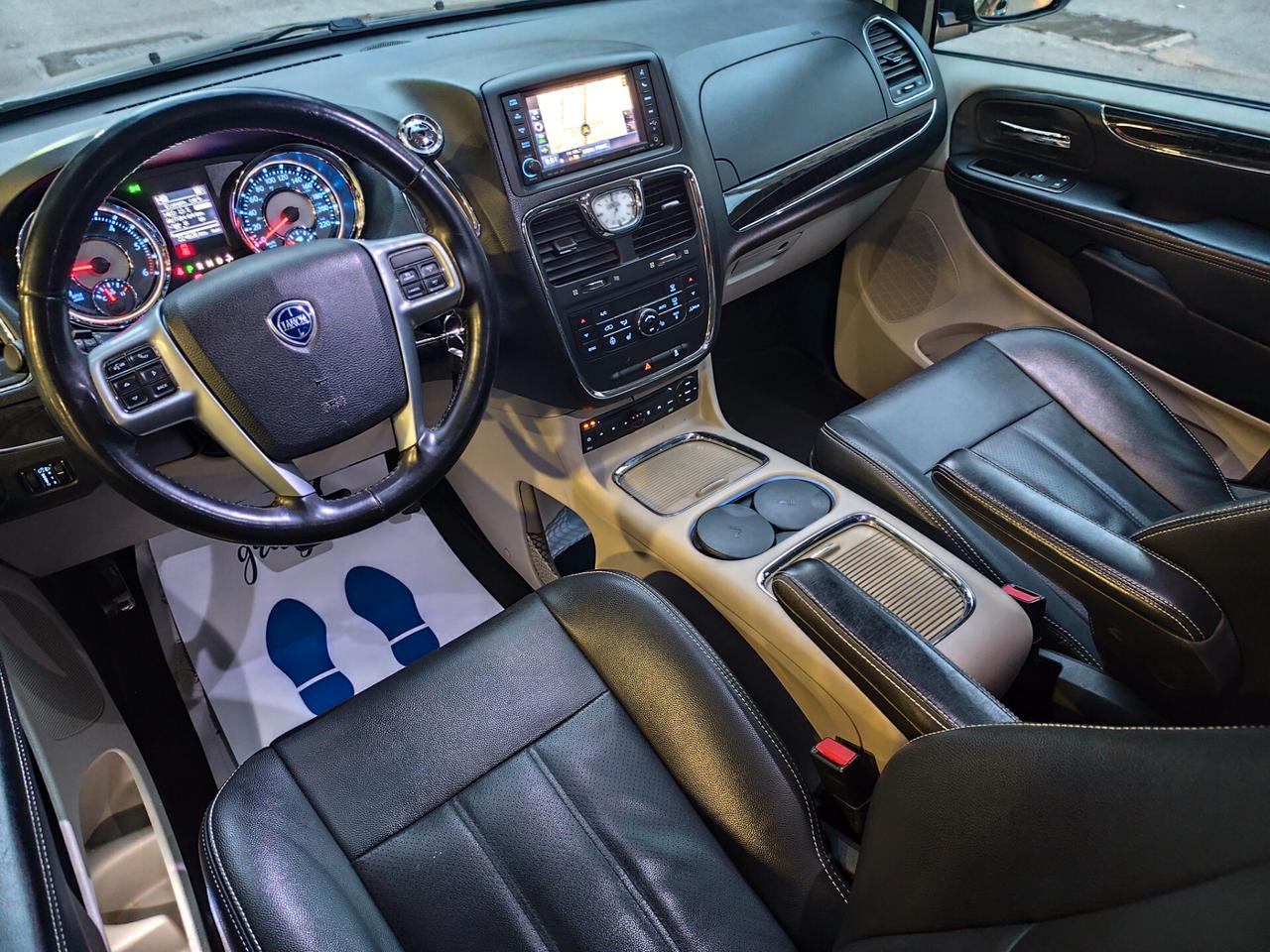 Lancia Voyager 2.8 CRDI 163CV 7 POSTI PERFETTA