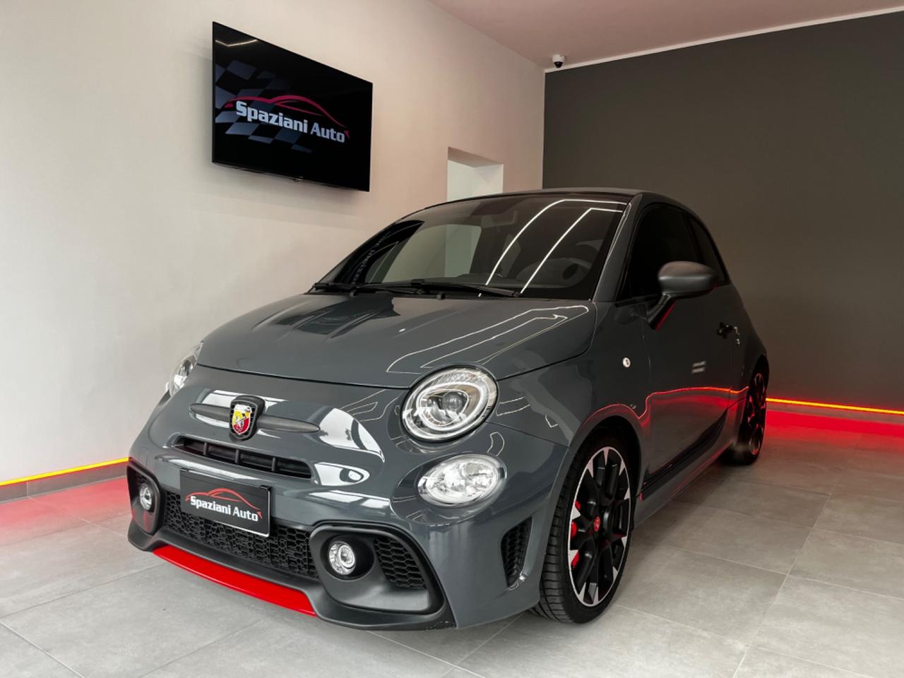 Abarth 595 C 1.4 Turbo T-Jet 180 CV Competizione