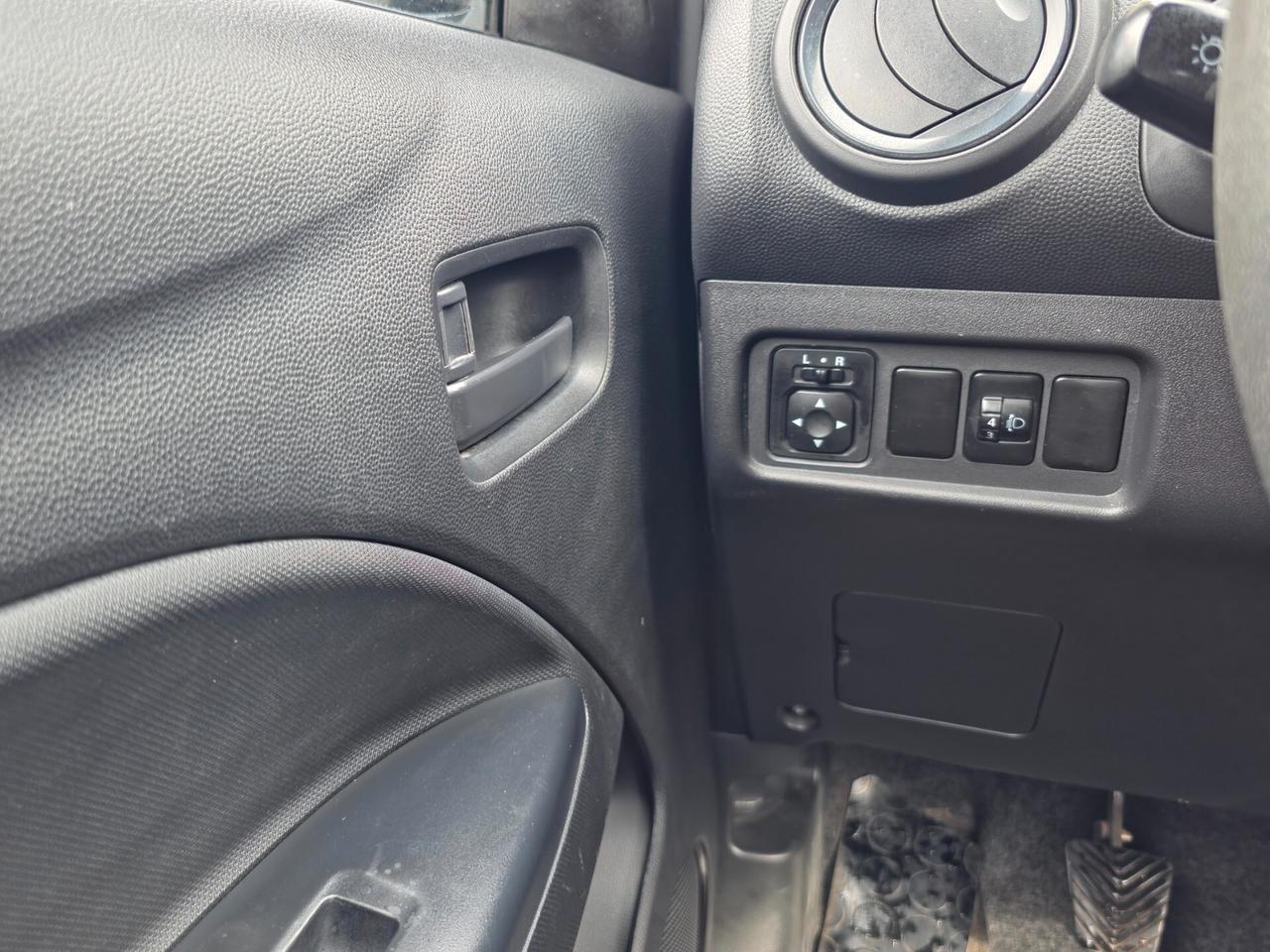 Mitsubishi Space Star 1.0 ClearTec Intense NAVI CV-71 Manuale NEO