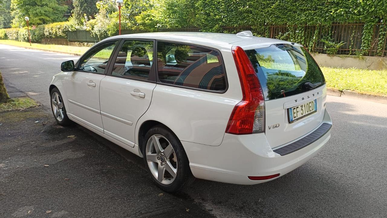 Volvo V50 D4 Geartronic R-design