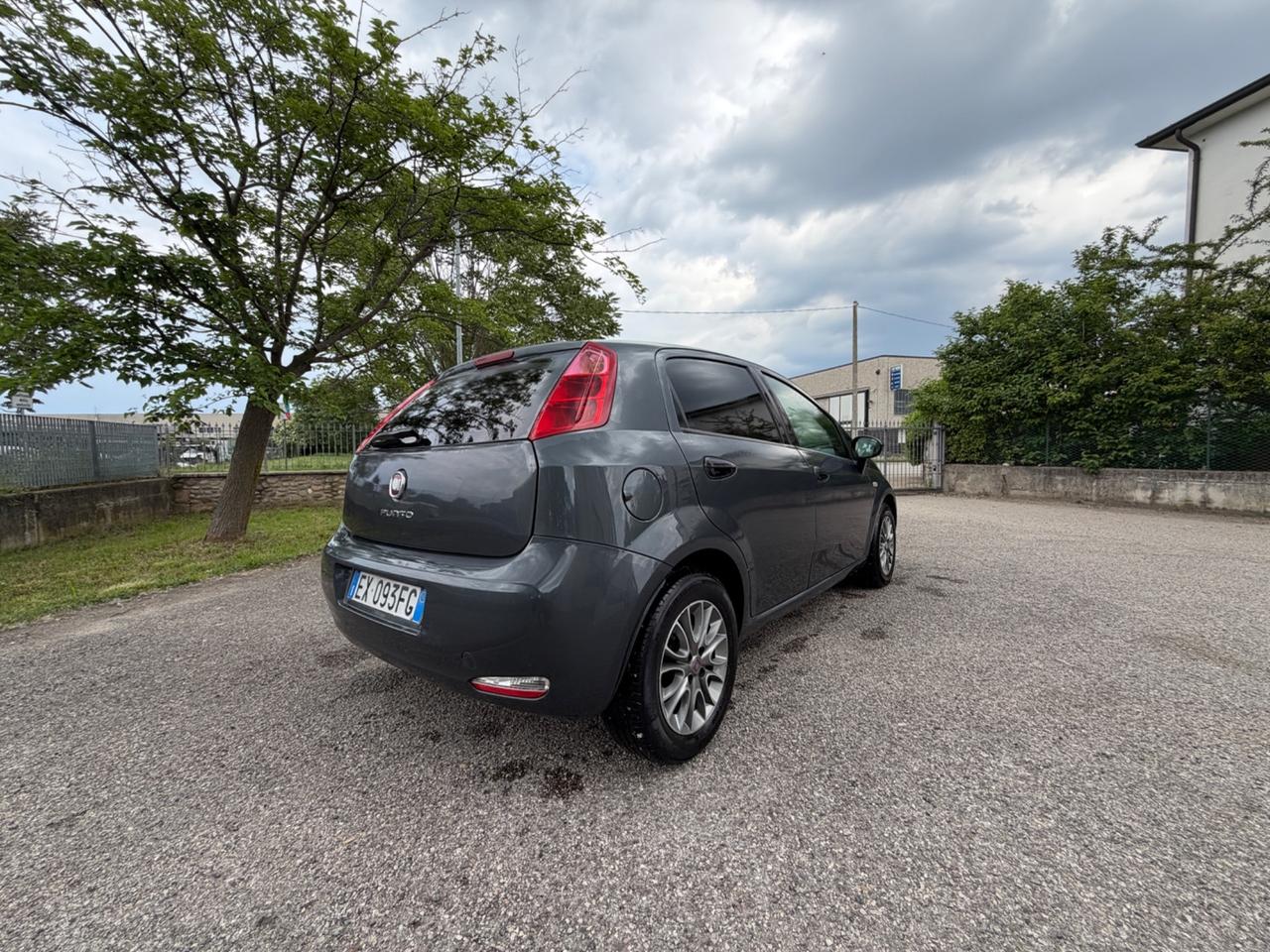 Fiat Punto 1.3 MJT II 75 CV 3 porte Street
