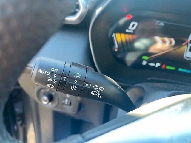 Mg ZS Hybrid+ Luxury