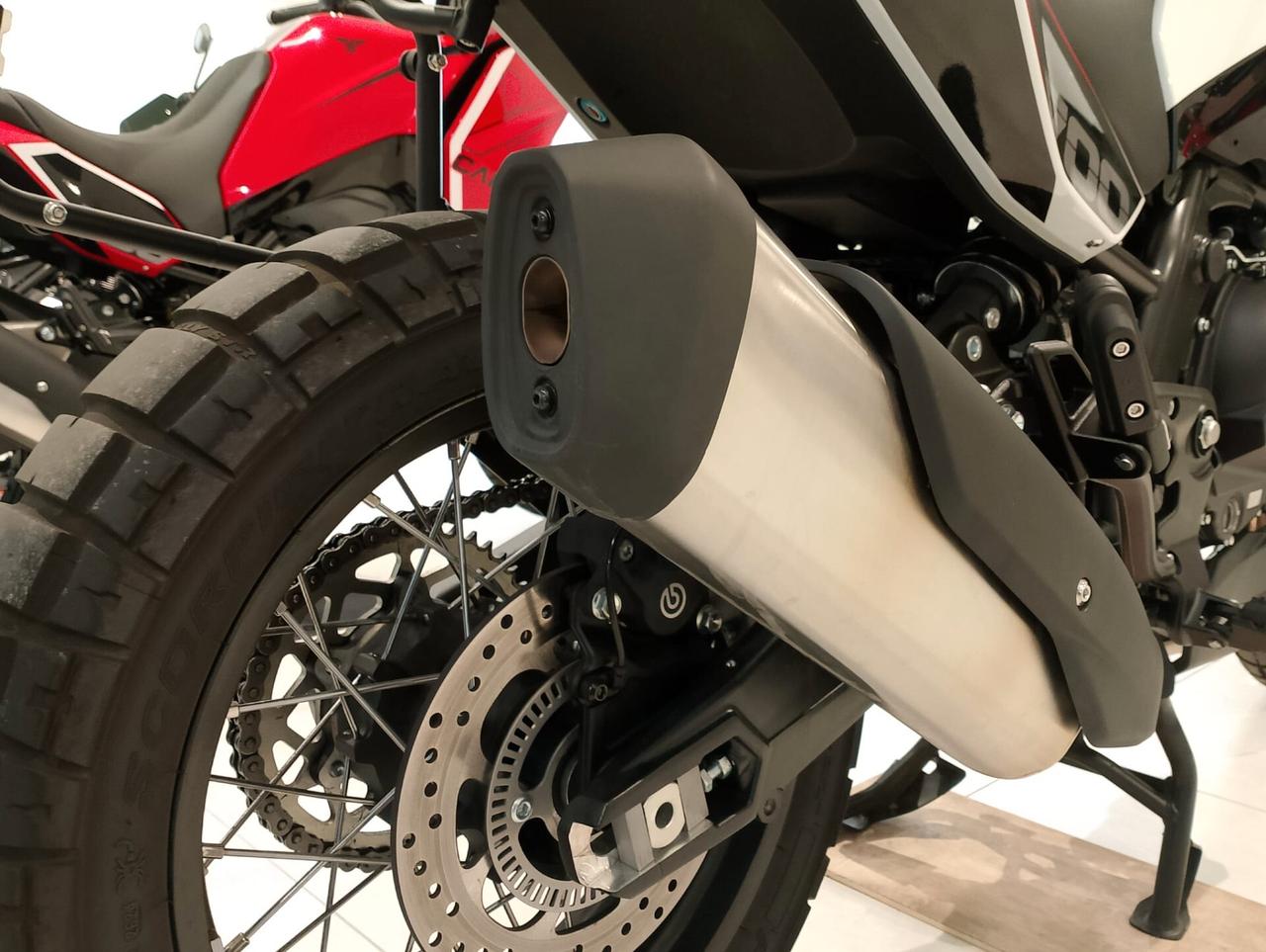 Moto Morini X-Cape 700 CERCHI A RAGGI NERI