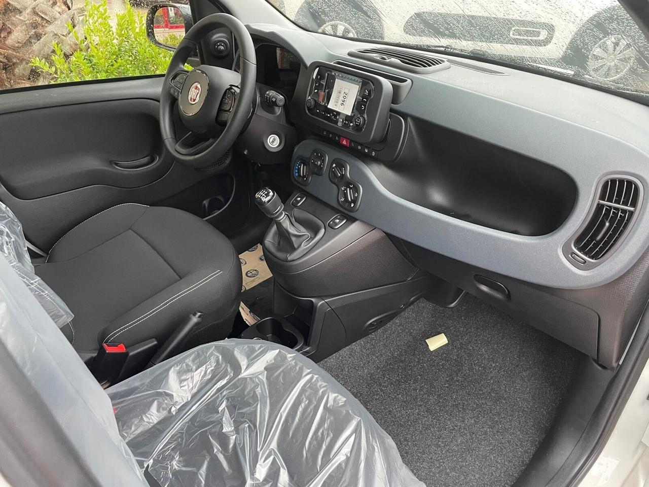 FIAT PANDINA 1.0 HYBRID KM 0