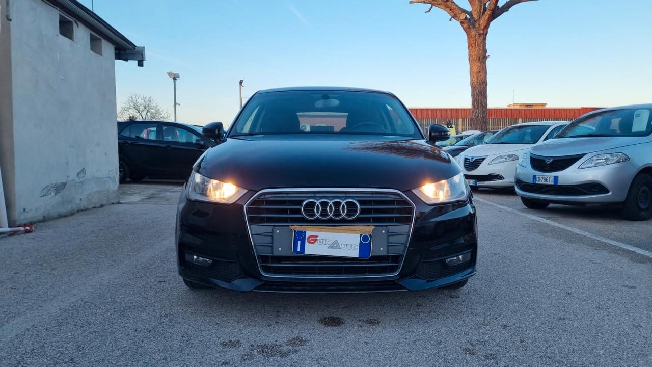 Audi A1 1.4 TDI Admired-90CV-66KW