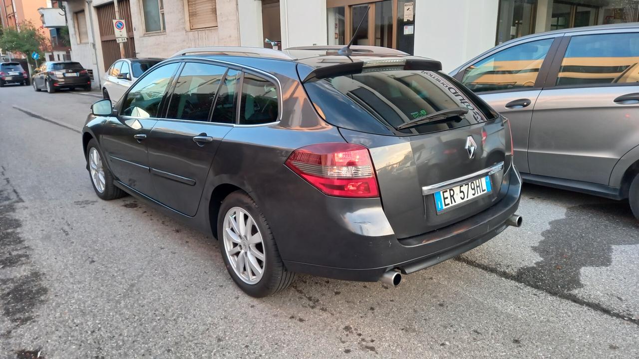 Renault Laguna 2.0 dCi 175CV SporTour Initiale ESM