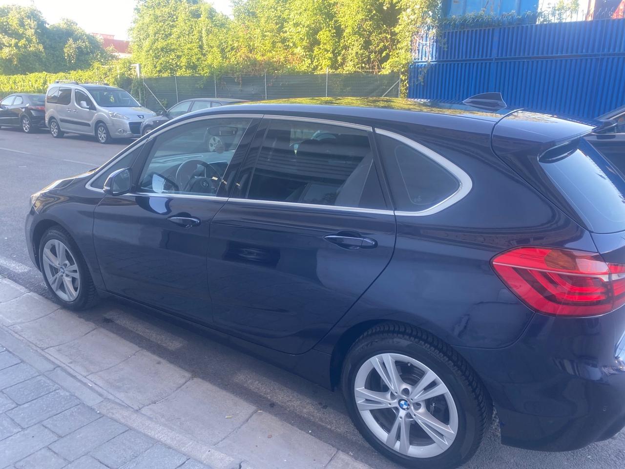 Bmw Serie 2 Gran Tourer 220d xDrive Gran Tourer Sport aut.