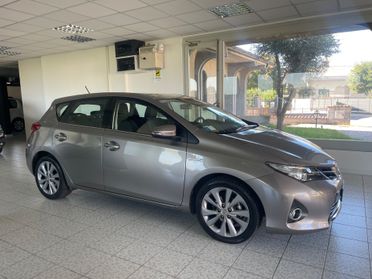 Toyota Auris 1.8 Hybrid Lounge