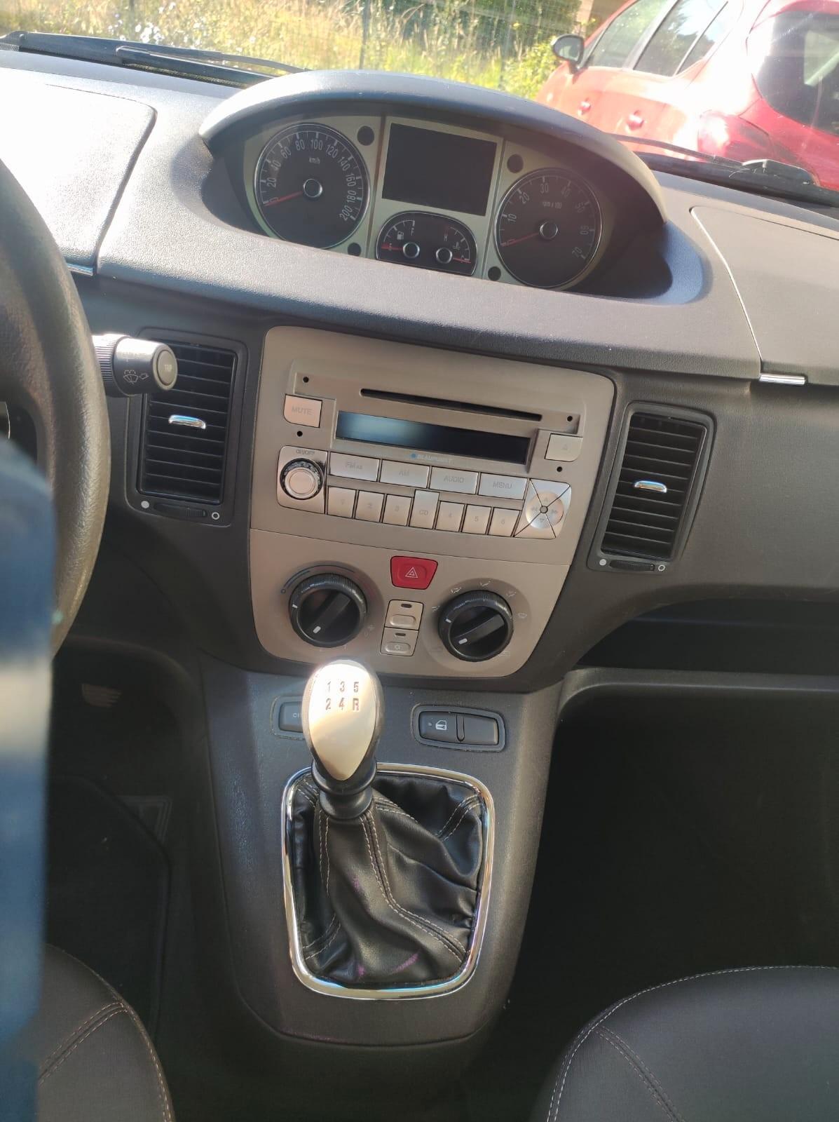 Lancia MUSA 1.4 Argento Ecochic GPL ok neopatentati