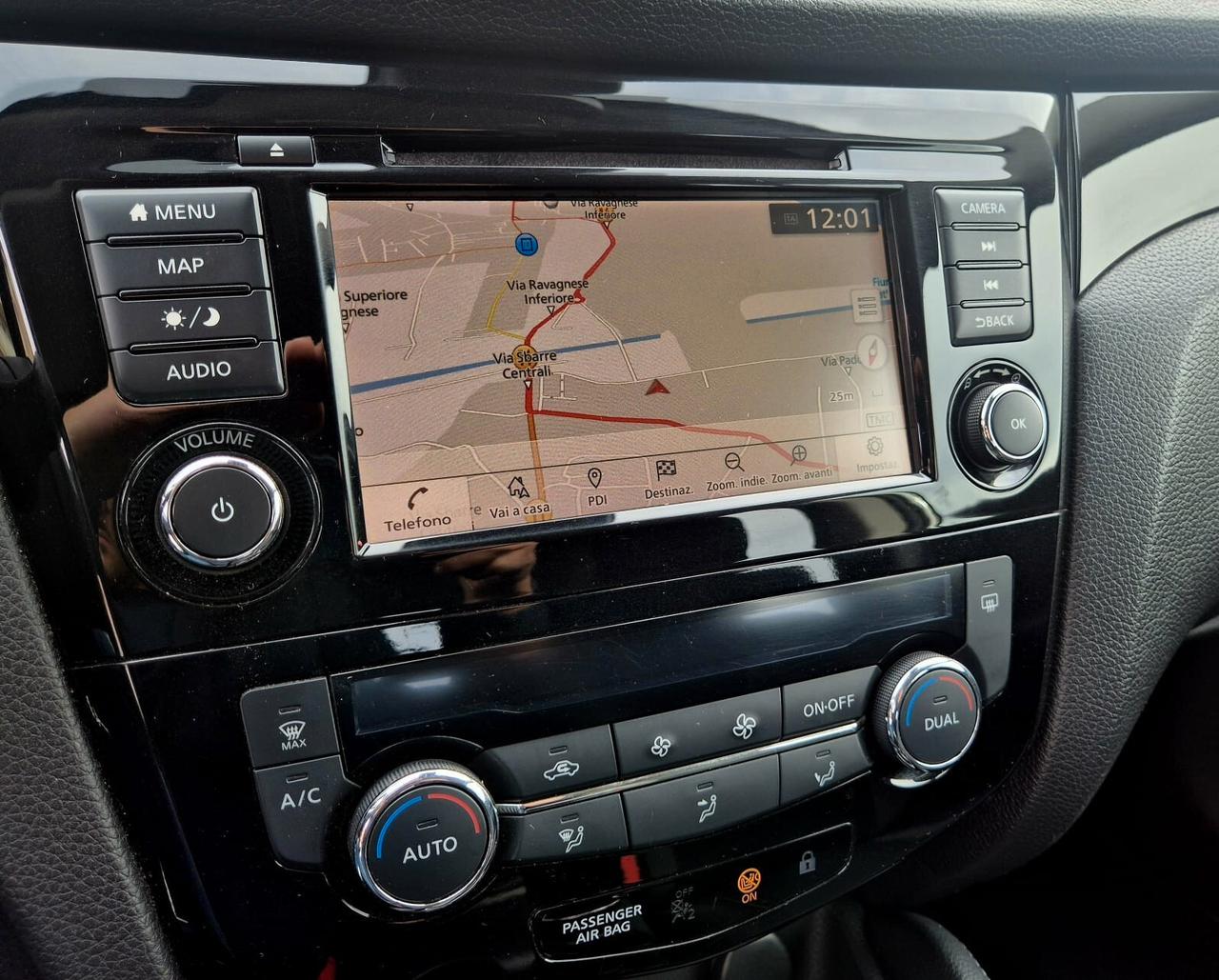 Nissan Qashqai 1.5 dCi 115 CV - Bianco perla - Telecamera posteriore