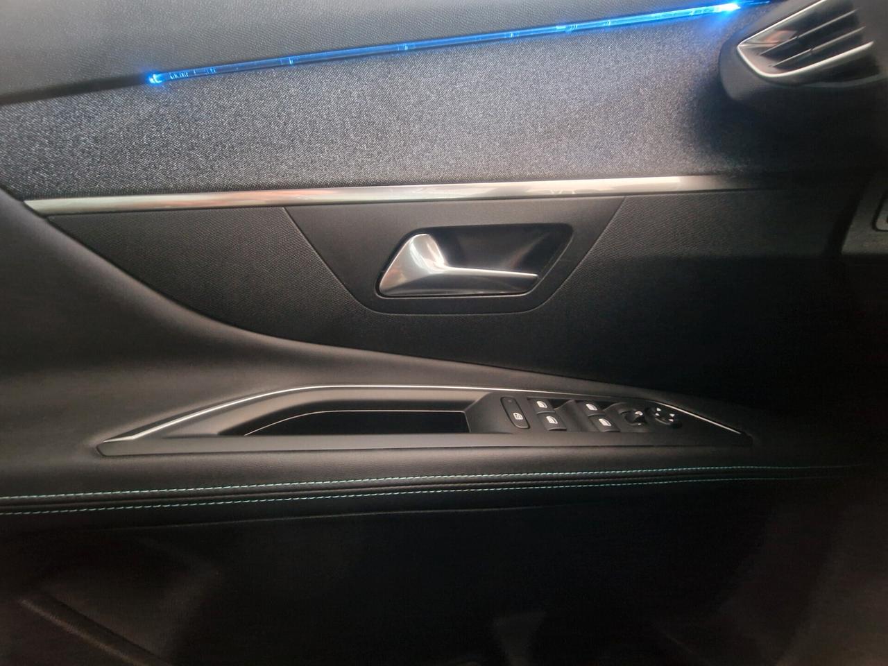 Peugeot 3008 1.5 HDi 130cv Allure EAT8