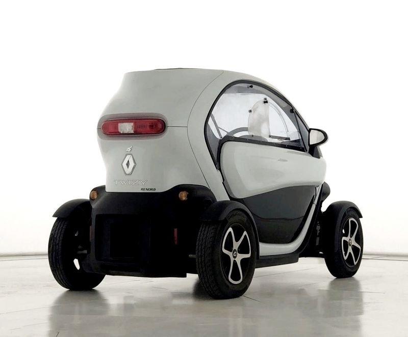 Renault Twizy Renault Twizy * NECESSARI 16 ANNI E PATENTE B1*