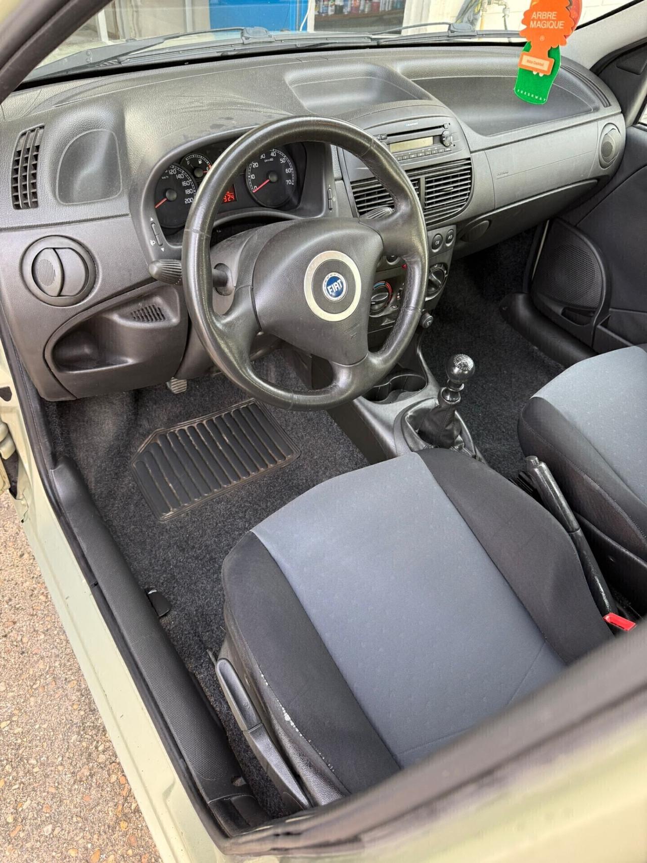 Fiat punto 5porte 1.2 benzina NEOPATENTATI