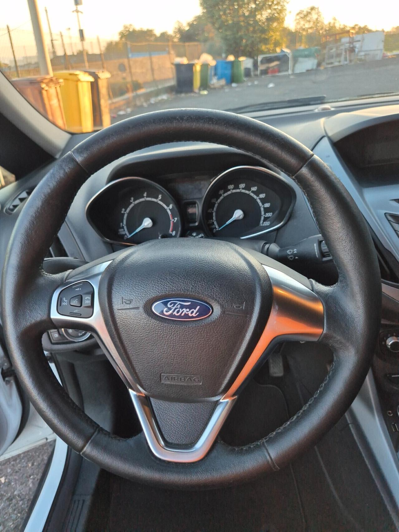 Ford B-Max 1.4 90 CV GPL Titanium