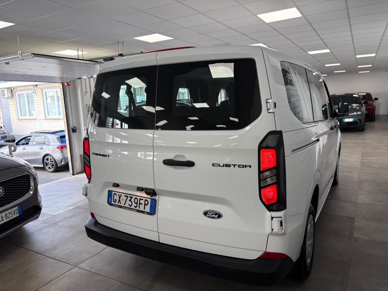 Ford Transit Custom 320 2.0 EcoBlue 136CVCombi 9 POSTI €24900+IVA