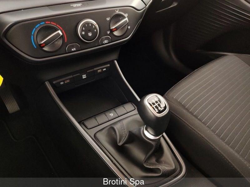 Hyundai i20 1.2 MPI MT GPL ConnectLine