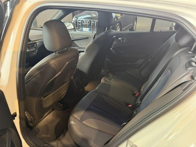 BMW Serie 1 120d xDrive 5p. Msport