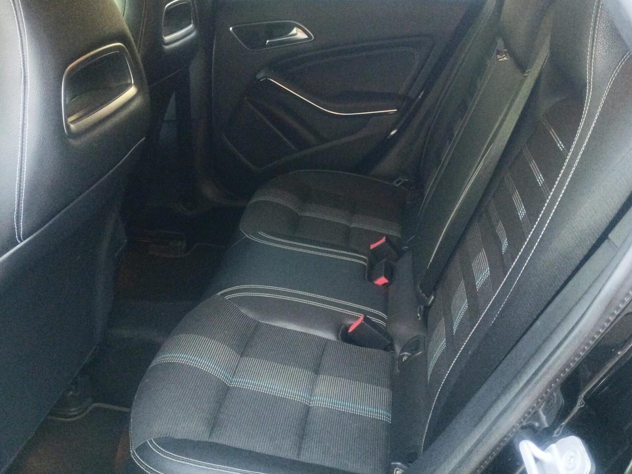 Mercedes-benz CLA 200 d Business