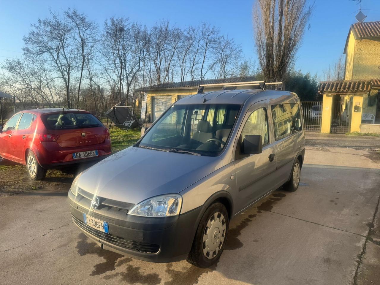 Opel Combo 1.6 EcoM 4p. Van Vetrato