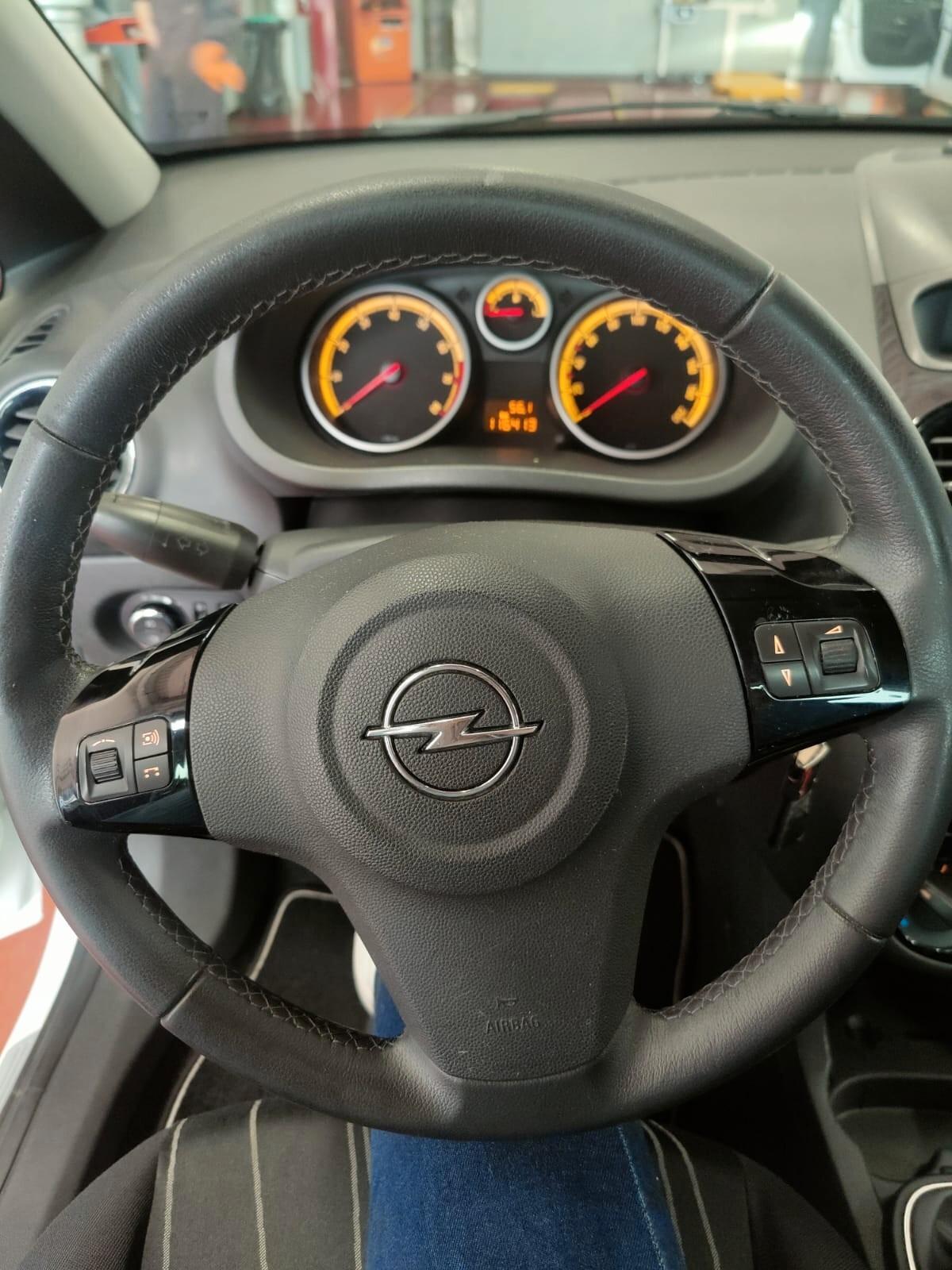 Opel Corsa 1.2 5 porte Easytronic Enjoy