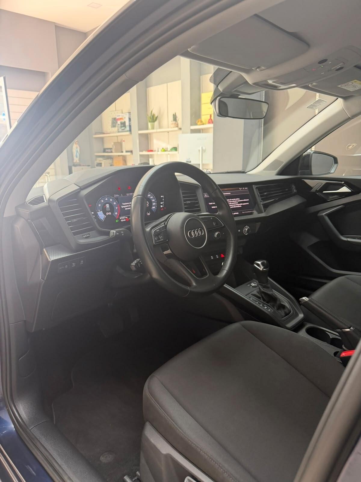 Audi A1 SPB 35 TFSI S tronic Identity Black