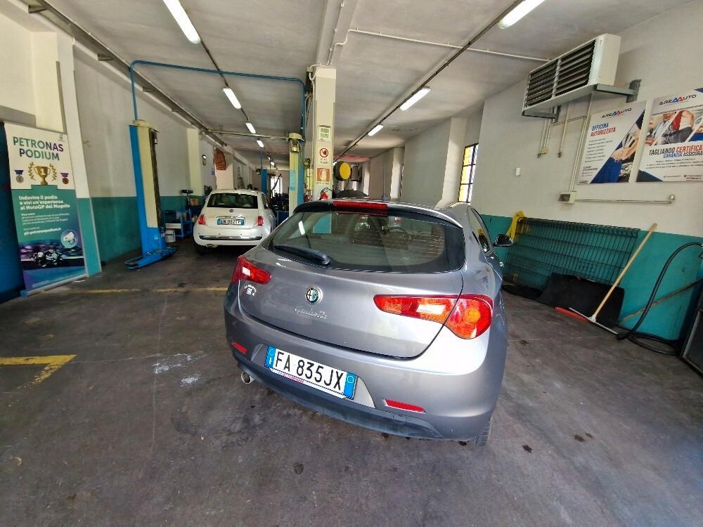 Alfa Romeo Giulietta 1.6 JTDm-2 105 CV Exclusive