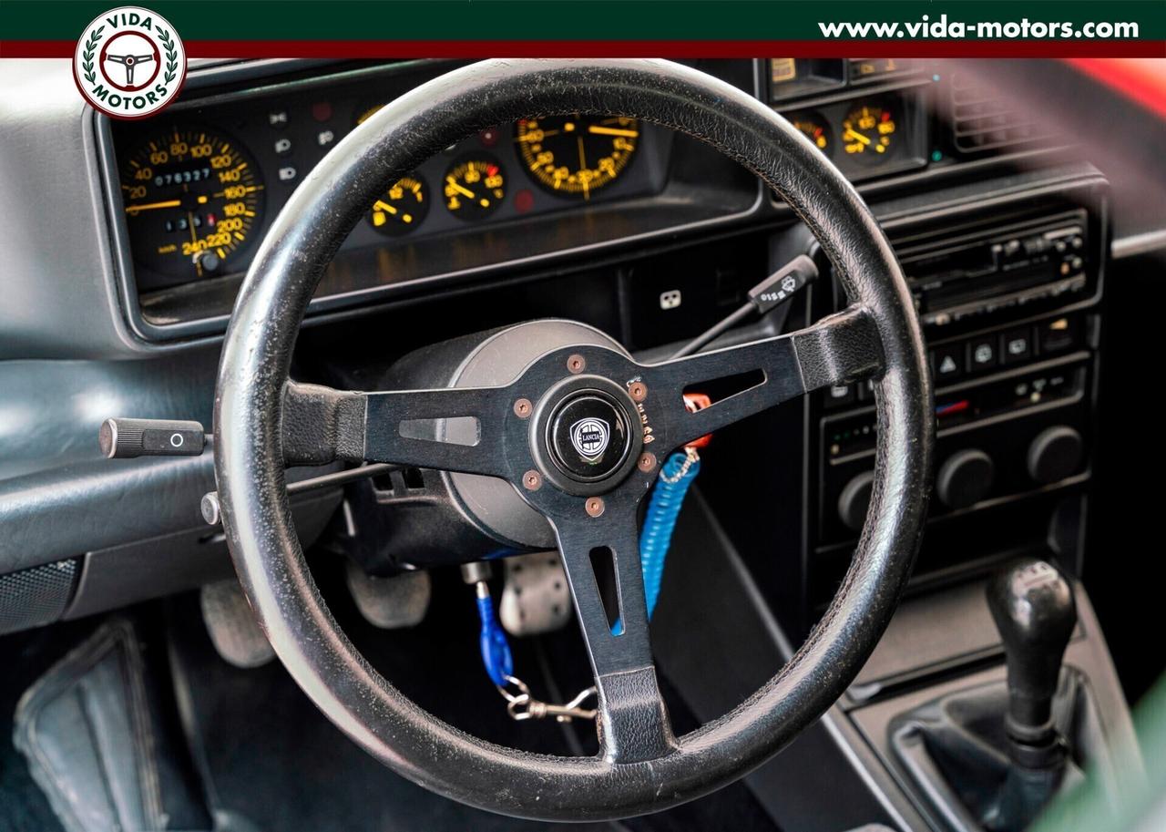 Lancia Delta HF INTEGRALE 16 V * ROSSO MONZA * 76.
