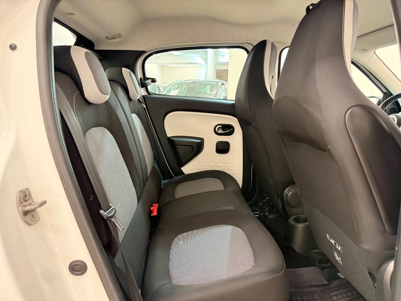 Renault Twingo SCe EDC Limited Intense