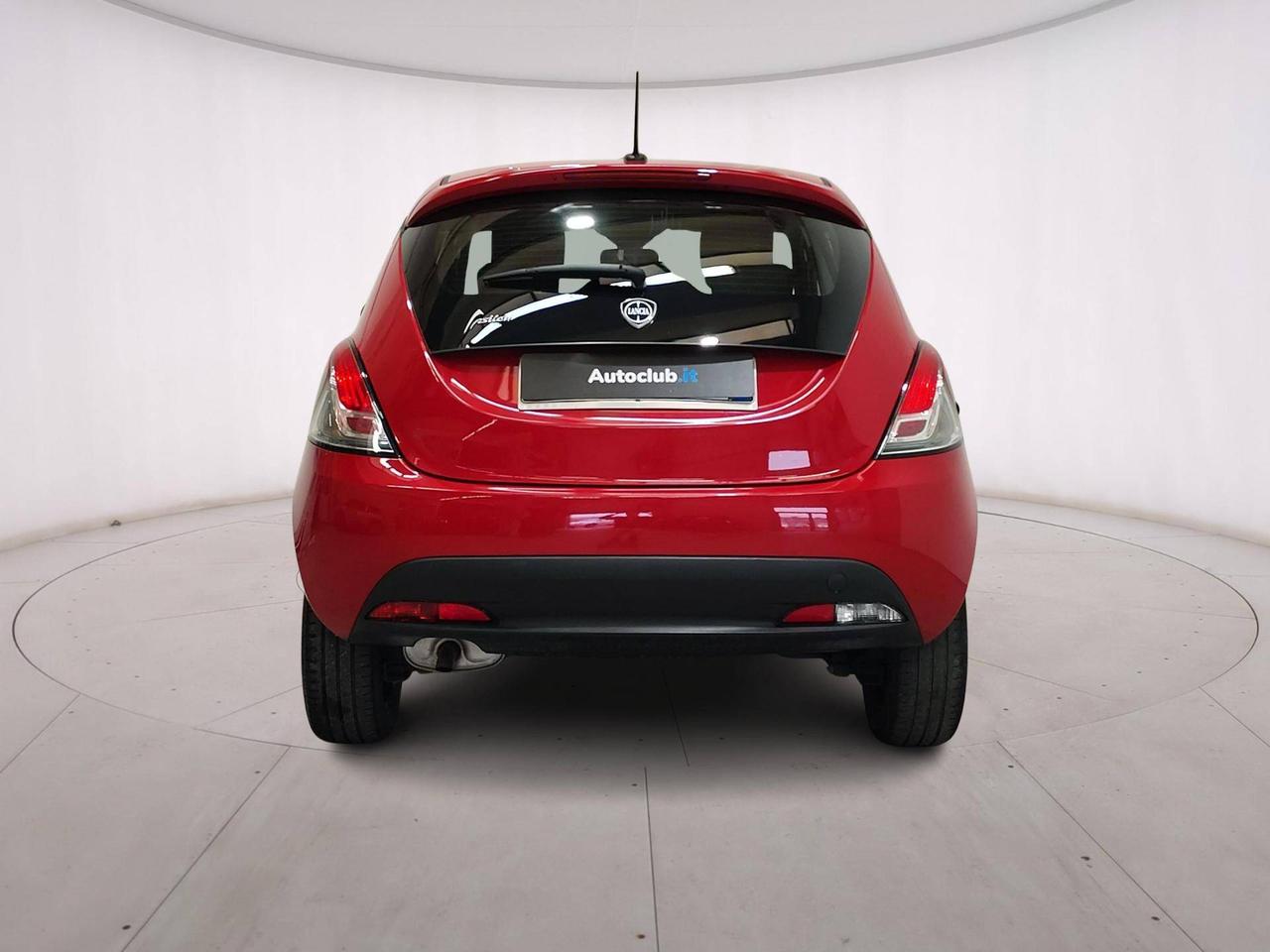 Lancia Ypsilon 1.2 Silver Gpl 69cv