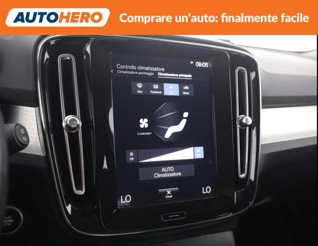 VOLVO XC40 T2 Momentum