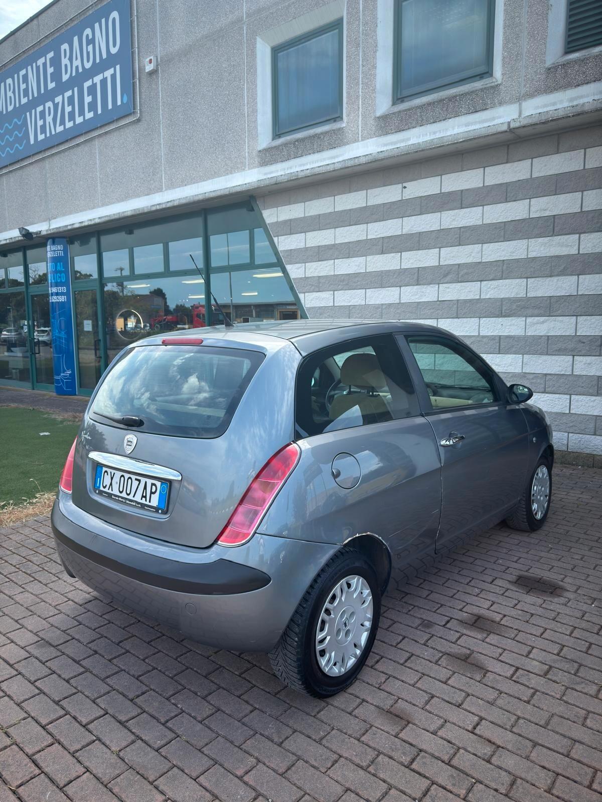 Lancia Ypsilon 1.2 Argento