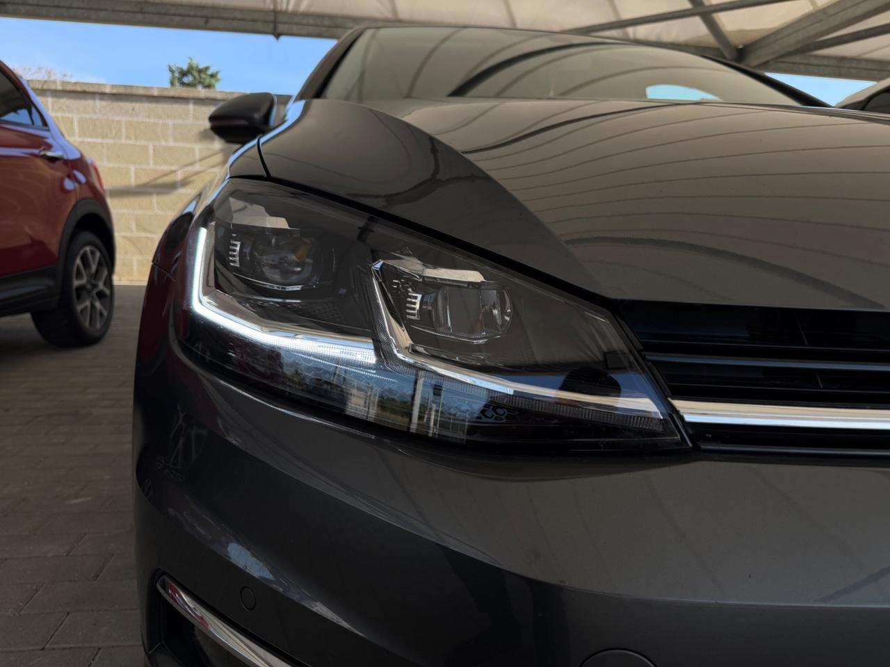 Volkswagen Golf 1.6 TDI 115 CV DSG COCKPIT